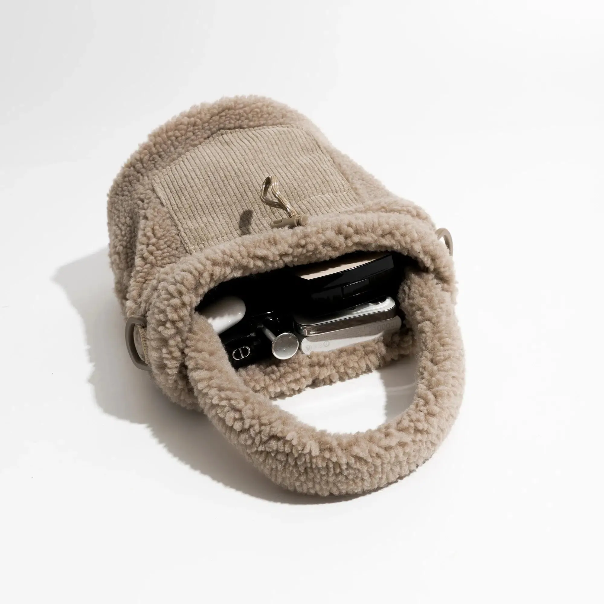 Teddy Pocket Bucket Bag